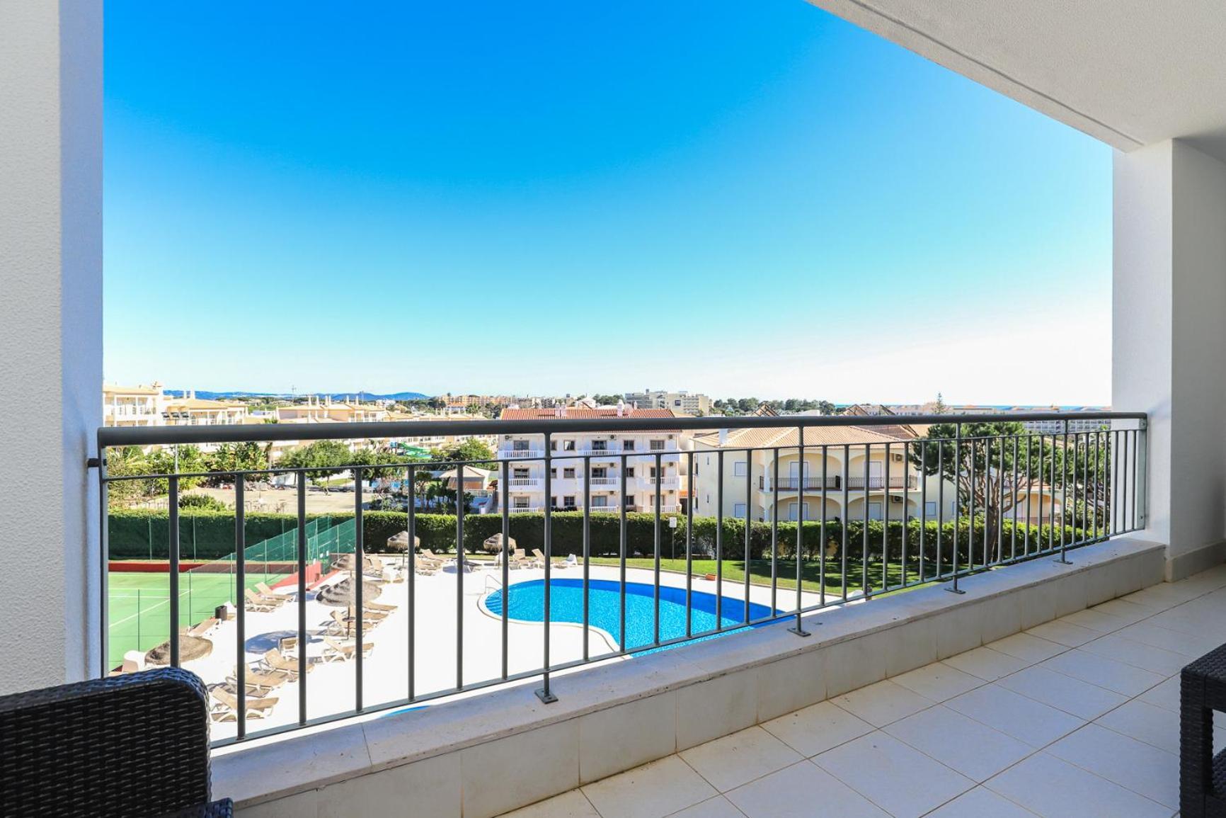Charming Flat 10 Min Walk To Beach Apartment Albufeira Exterior photo