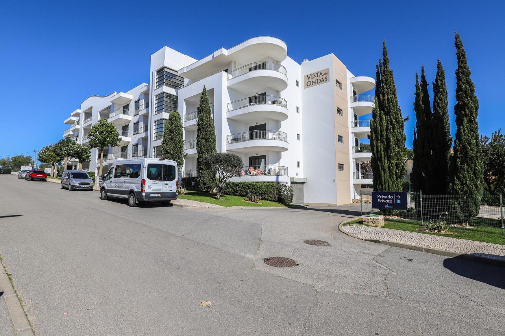 Charming Flat 10 Min Walk To Beach Apartment Albufeira Exterior photo